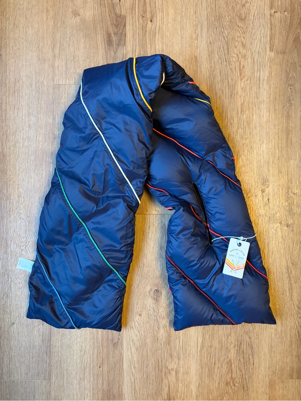Marine Layer x Lost & Found Zermatt Puffer Scarf Navy Rainbow NWT
